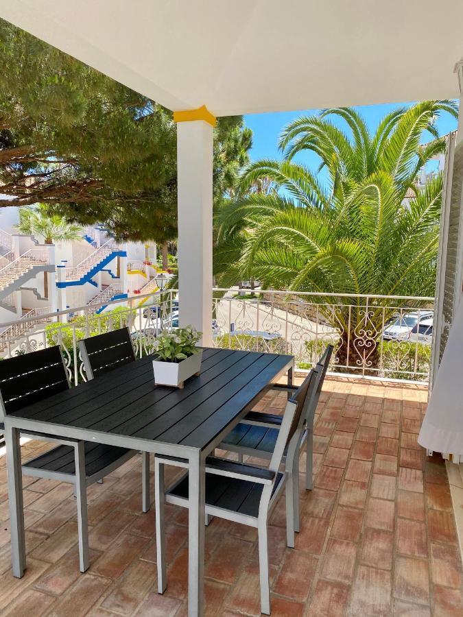 Beautiful Apartment For Rent In Quinta Do Lago With Excellent Resort Facilities Close To Lake And Beach. ภายนอก รูปภาพ