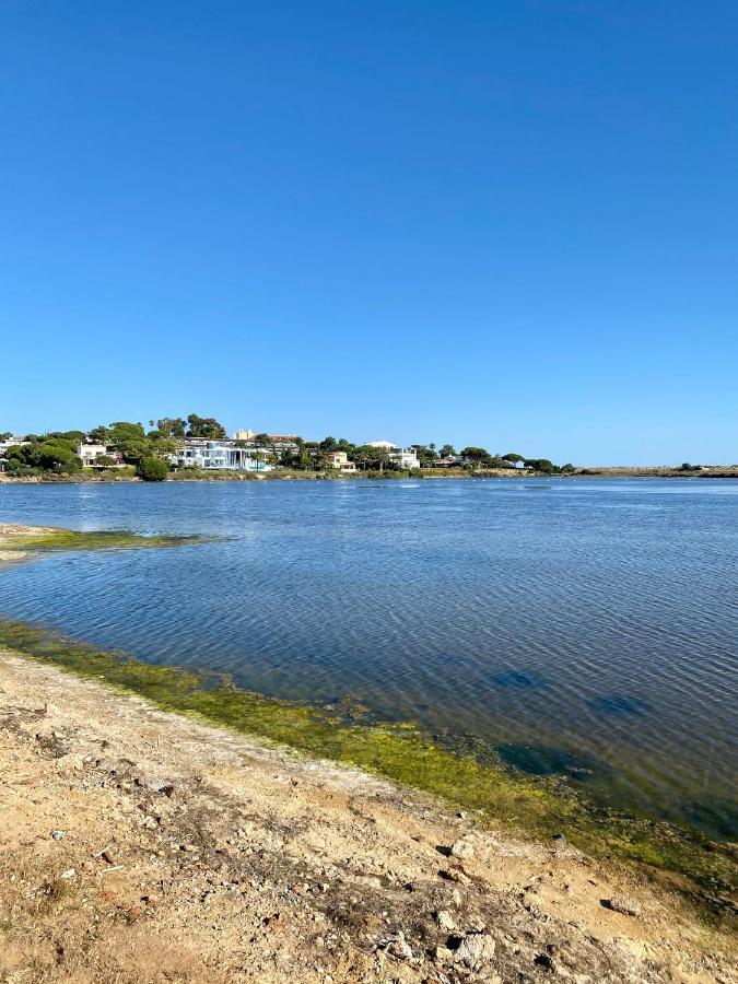 Beautiful Apartment For Rent In Quinta Do Lago With Excellent Resort Facilities Close To Lake And Beach. ภายนอก รูปภาพ
