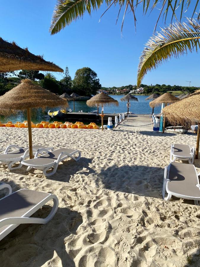 Beautiful Apartment For Rent In Quinta Do Lago With Excellent Resort Facilities Close To Lake And Beach. ภายนอก รูปภาพ