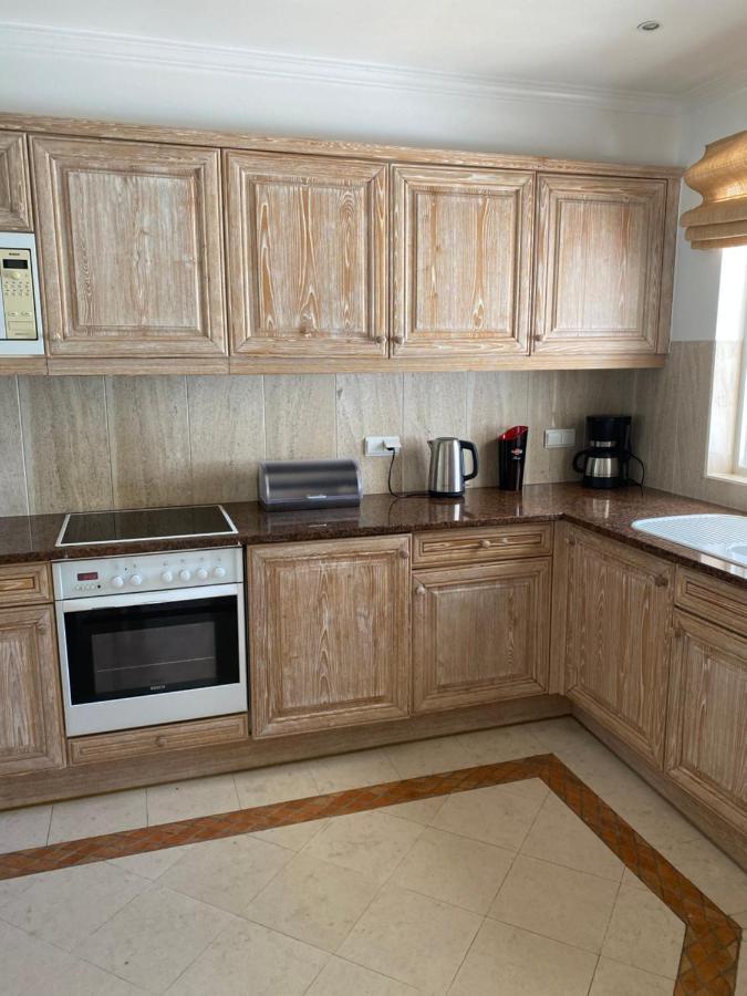 Beautiful Apartment For Rent In Quinta Do Lago With Excellent Resort Facilities Close To Lake And Beach. ภายนอก รูปภาพ